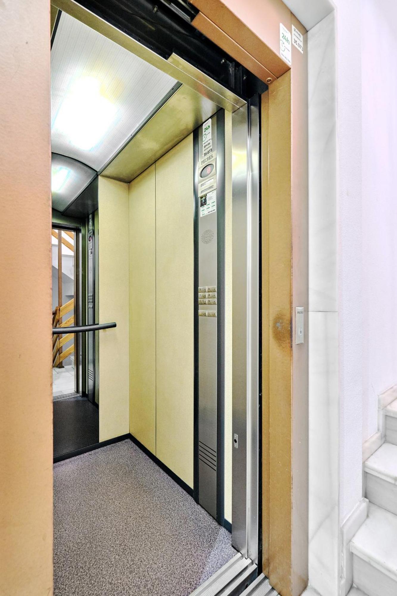 Apartment Luminous T2 A La Playa Bydivas! Pool, & Parking *